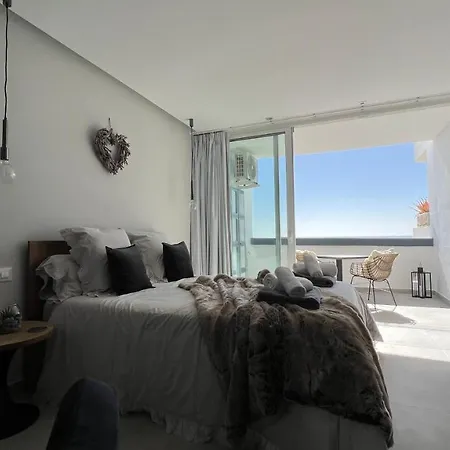 Boutique Studio, Sea Views Of Vistas And Free Wifi Lägenhet